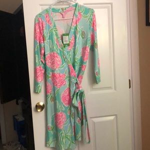 Lilly Pulitzer Meridan Wrap Dress - size large